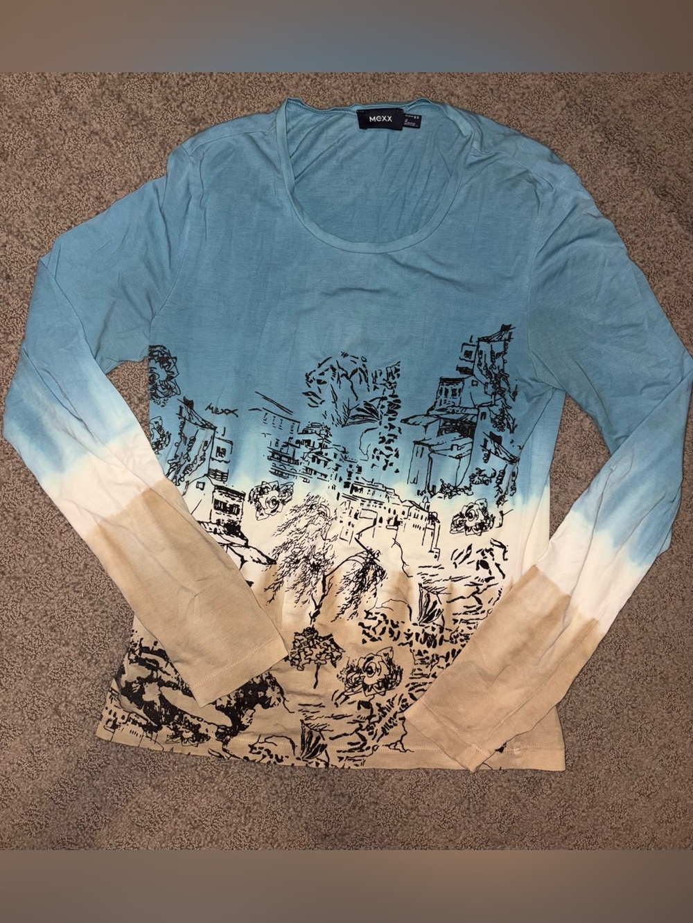 MEXX Women's Blue & Tan Ombre Cityscape Long Sleeve Top, Women’s Size S.